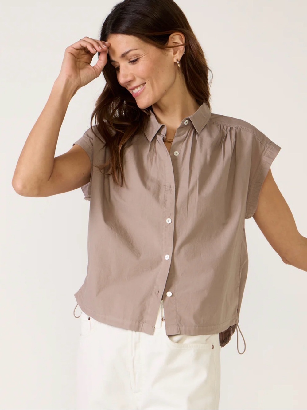 Velvet by Graham & Spencer Taupe Short-Sleeve Button-Down Shirt